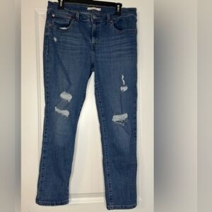 Levi’s Boyfriend fit distressed jeans sz 30 EUC